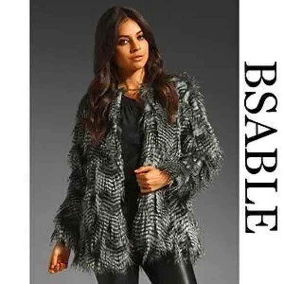 💥SHOWSTOPPER!💥VTG BSABLE FAUX MARABOU OSTRICH FEATHER FUR JACKET IN GRAY